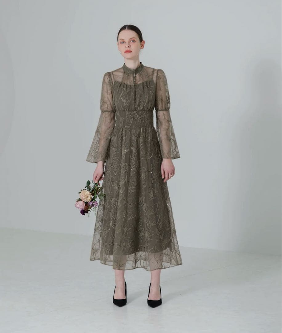 【値下げ】Leja Aライン刺繍スパンコールドレス パーティ結婚式二次会成人式