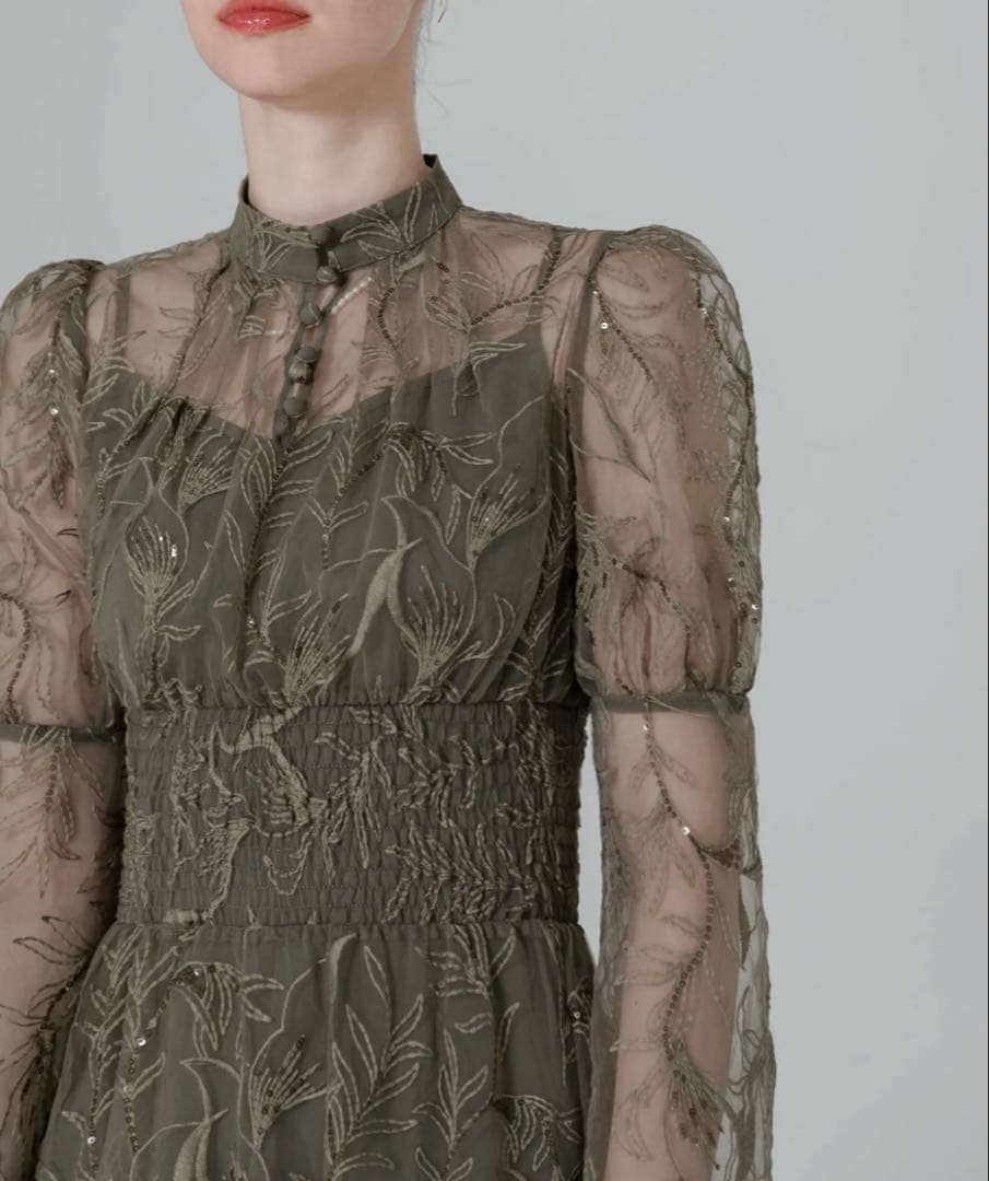 【値下げ】Leja Aライン刺繍スパンコールドレス パーティ結婚式二次会成人式