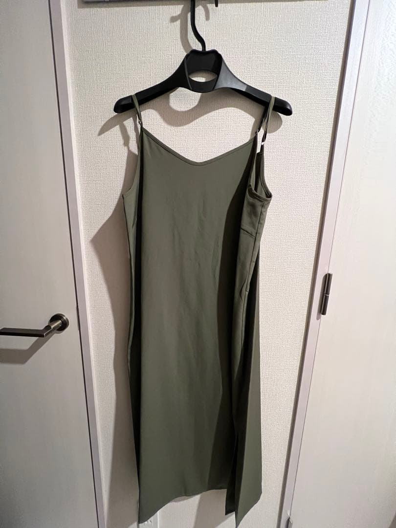 【値下げ】Leja Aライン刺繍スパンコールドレス パーティ結婚式二次会成人式