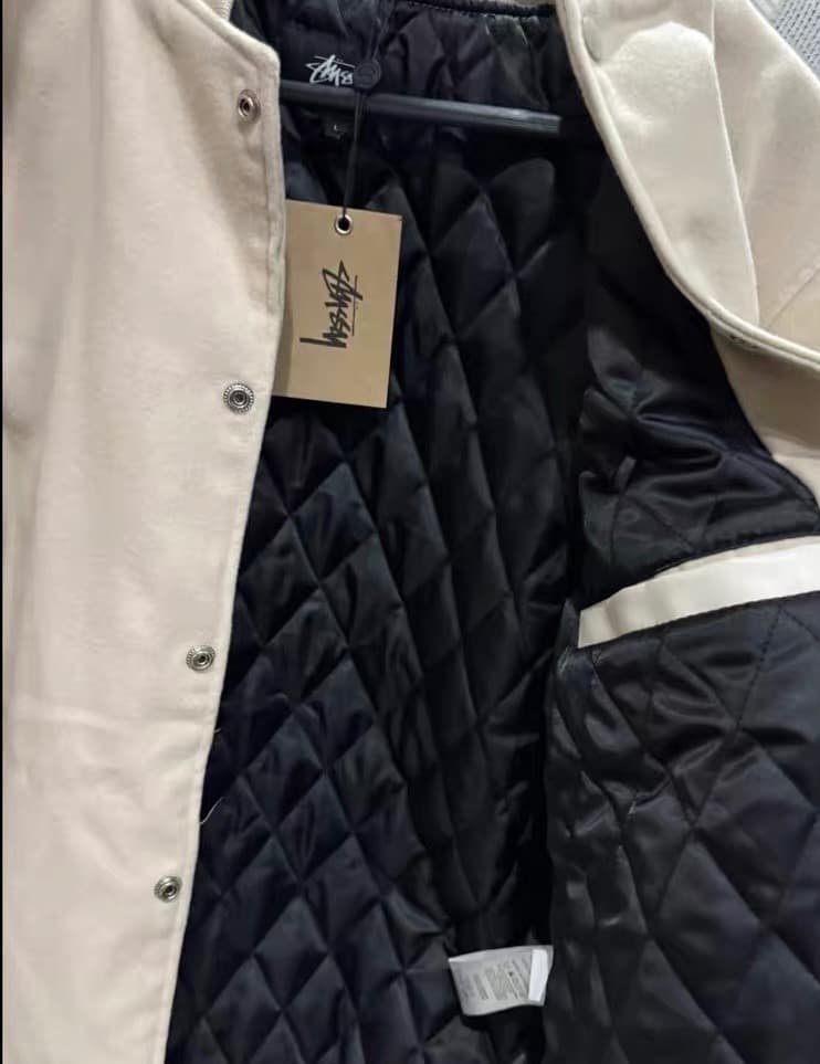 STÜSSY スポーツジャケット ベージュ L 試着のみ