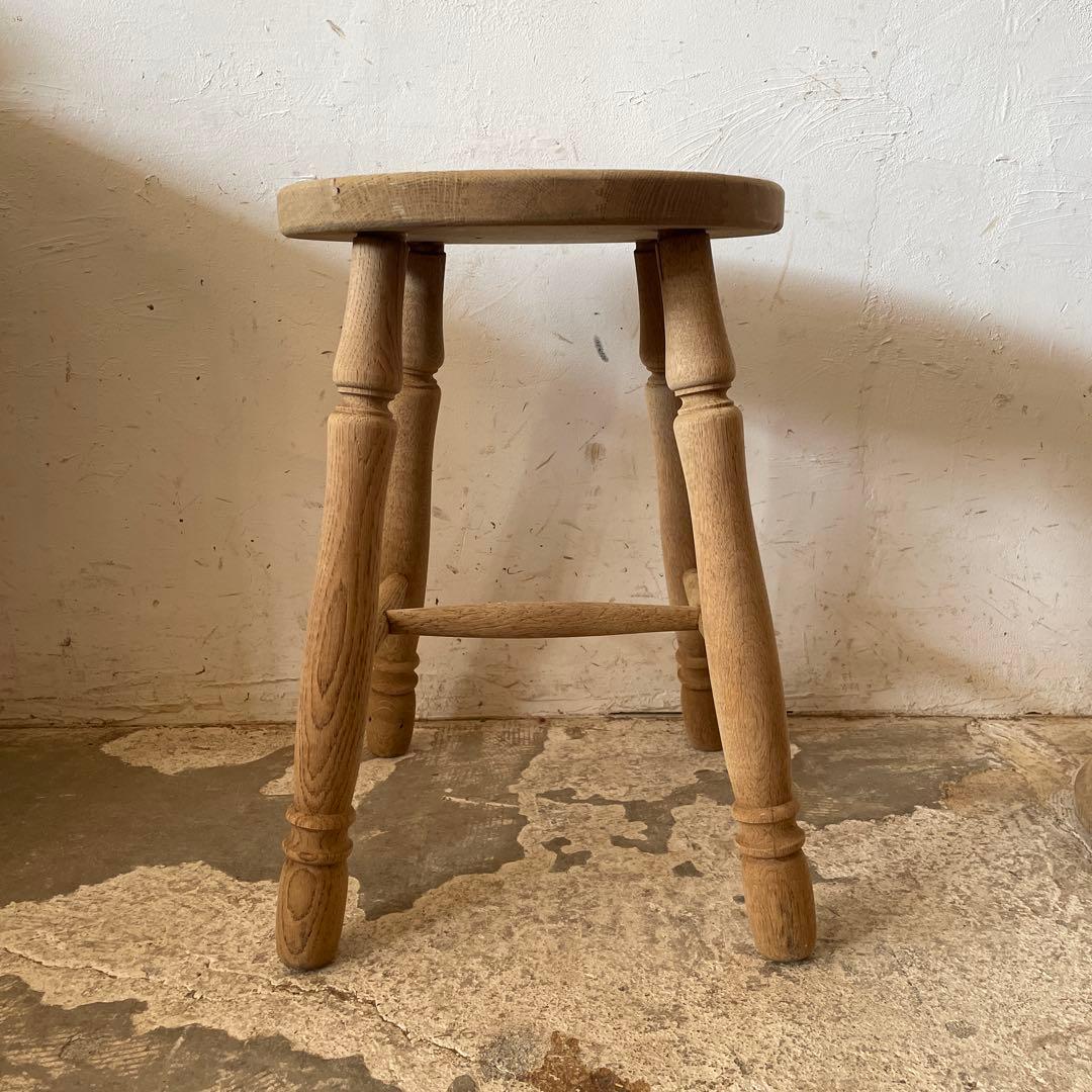 ビンテージ　スツール　サイドテーブル ベッドサイドテーブル　　剥離