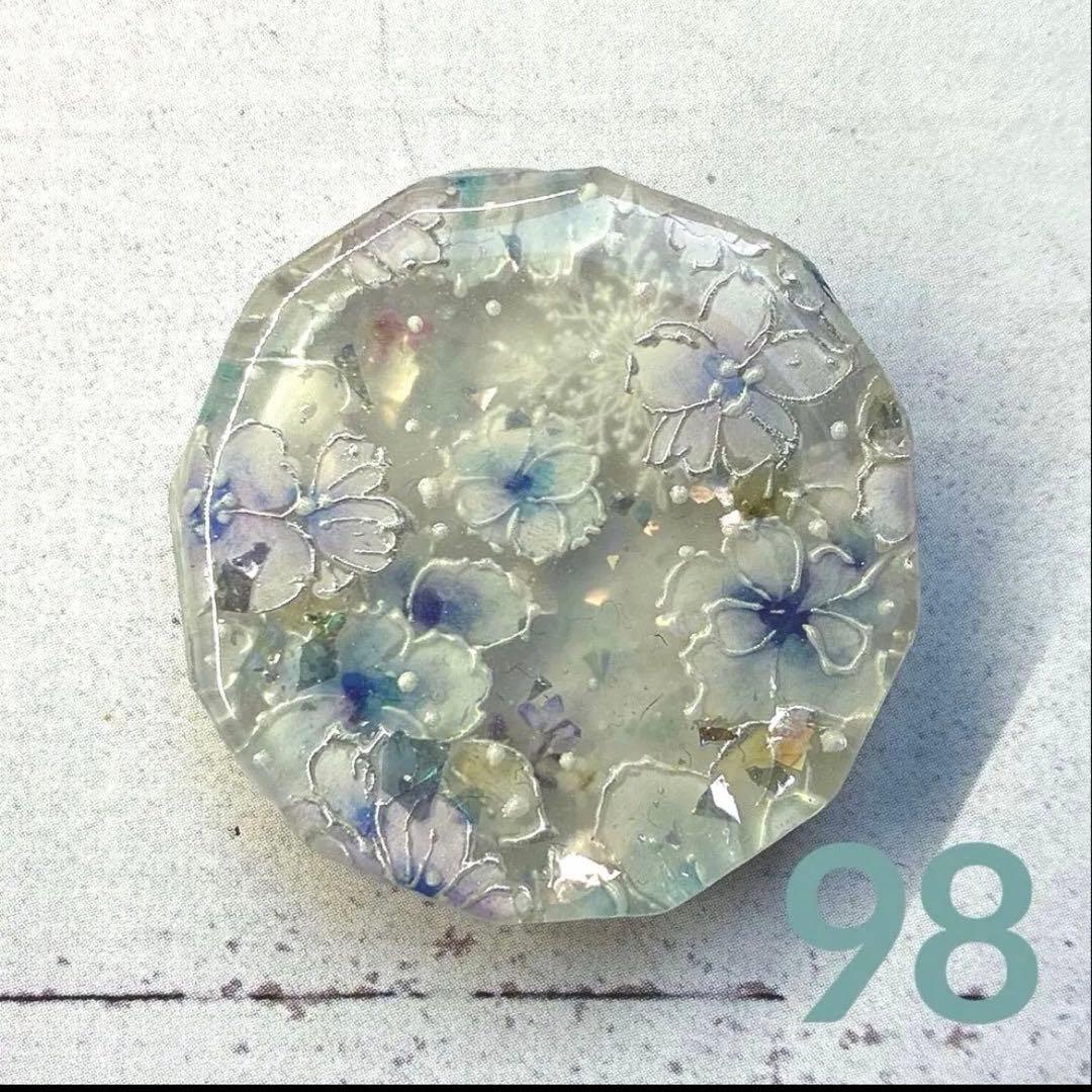 あやぽん✿発送休止プロフ必読くださいませ ハンドメイドレジンヘアゴム99