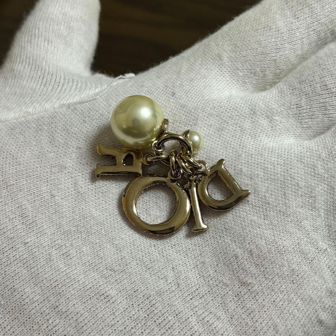 ［美品］ディオール　トライバル　ピアス　パール　ロゴ　ラインストーン　シングル