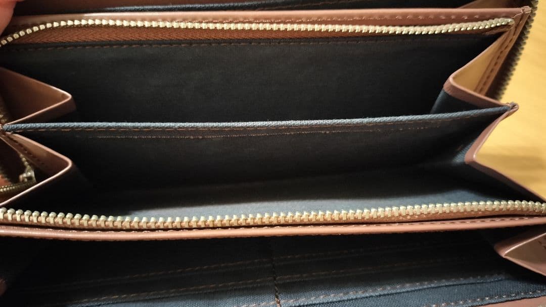 長財布　ヴィヴィアンウエストウッド