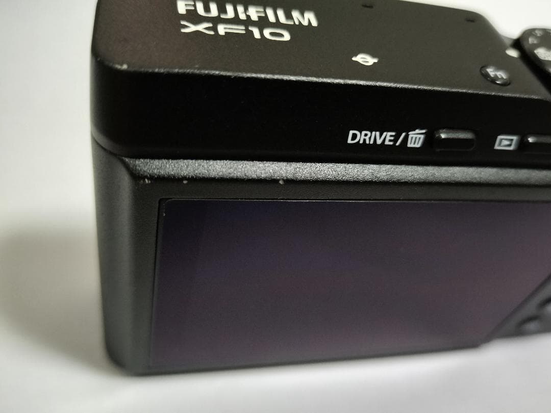 FUJIFILM XF10 富士フィルム