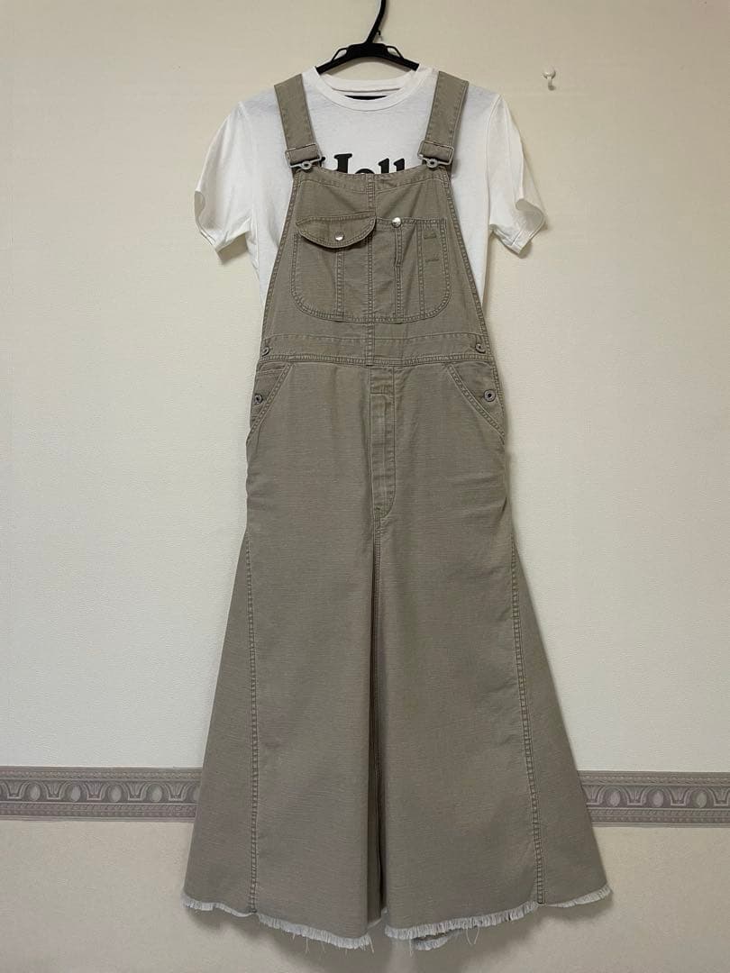 ２点セットマディソンブルーMadison BlueスカートとHelloTシャツ