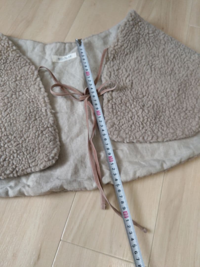 nest Robe ベージュ ウールボアケープ