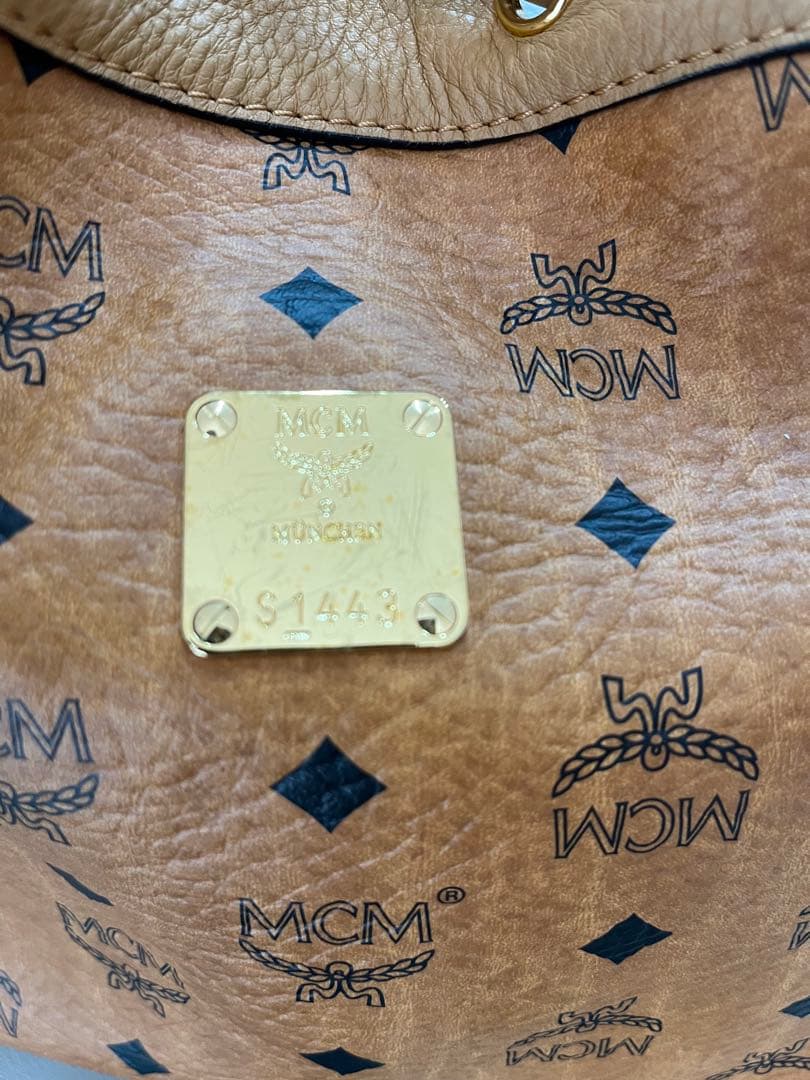 MCM ブラウン ダイヤモンドパターン ショルダーバッグ