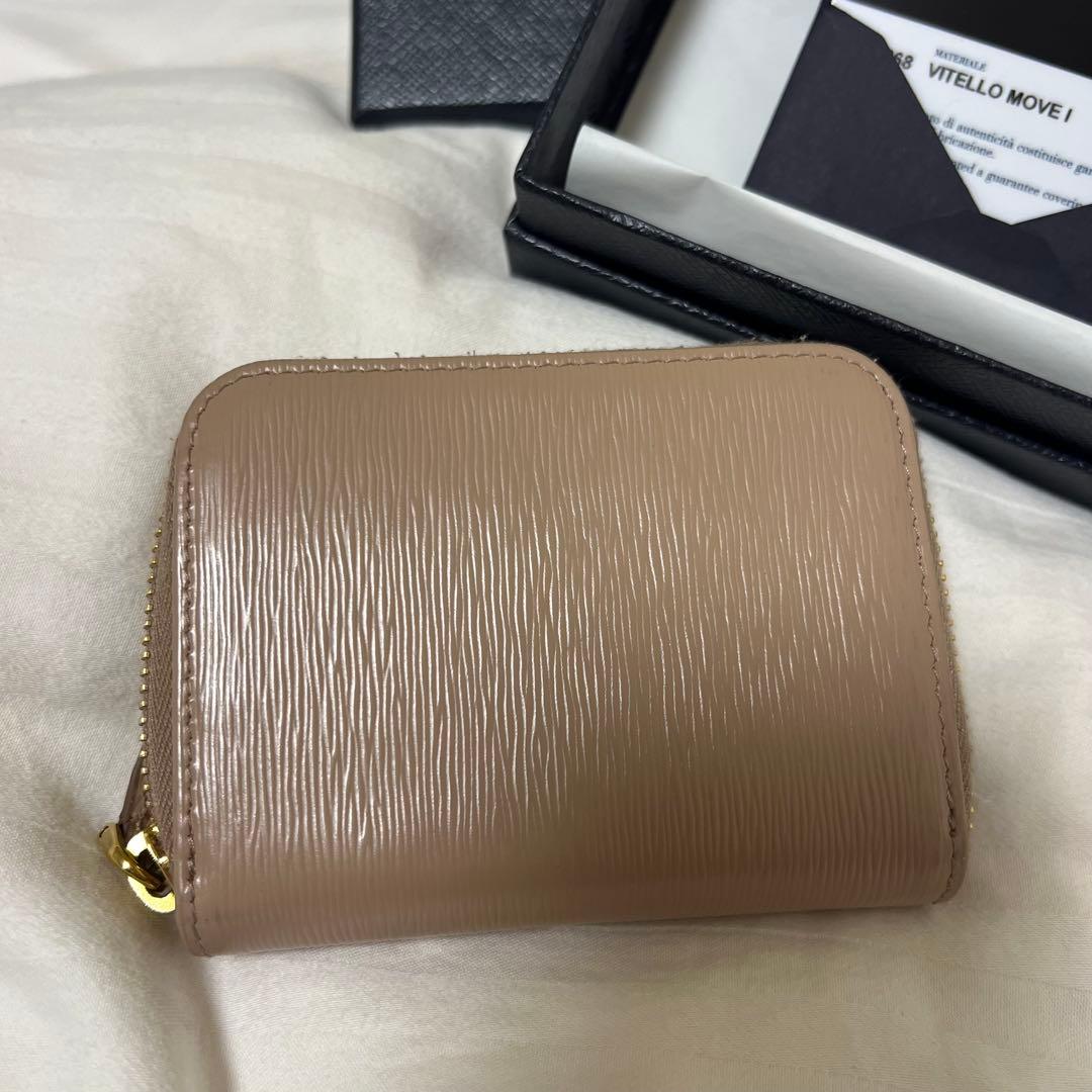 PRADA VITELLO MOVE ケース CIPRIA