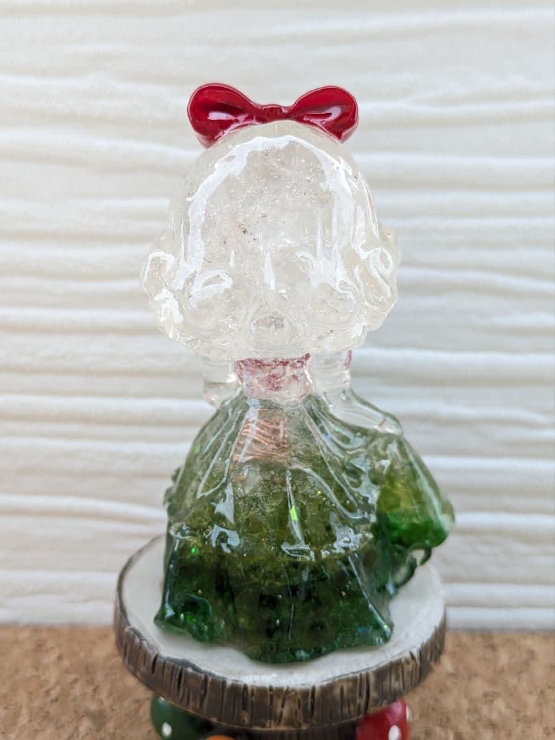 【睦月】りんごのお姫様（白雪姫）形オルゴナイト☆他４点