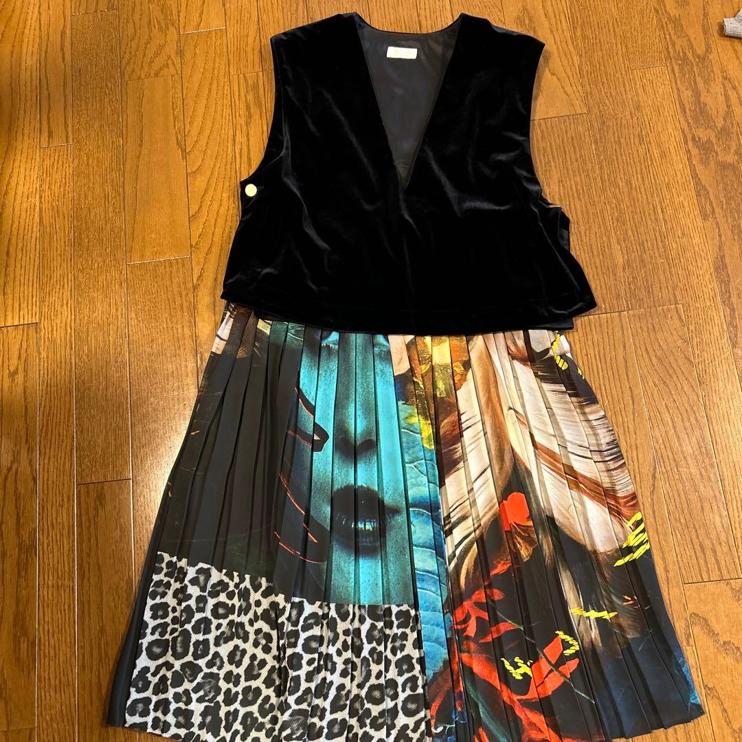 Ballsey トゥモローランド　マットベロアVネックベスト