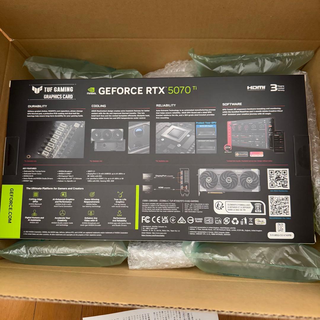 グラフィックボード・グラボ・ビデオカード ASUS NVIDIA GeForce RTX 5070Ti TUF GAME