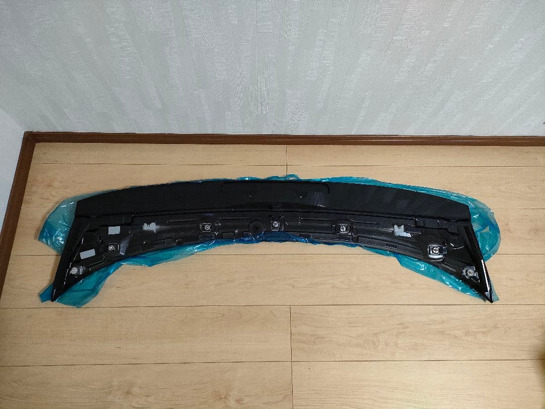 プリウス 50系 純正 トランクスポイラー 前期 黒