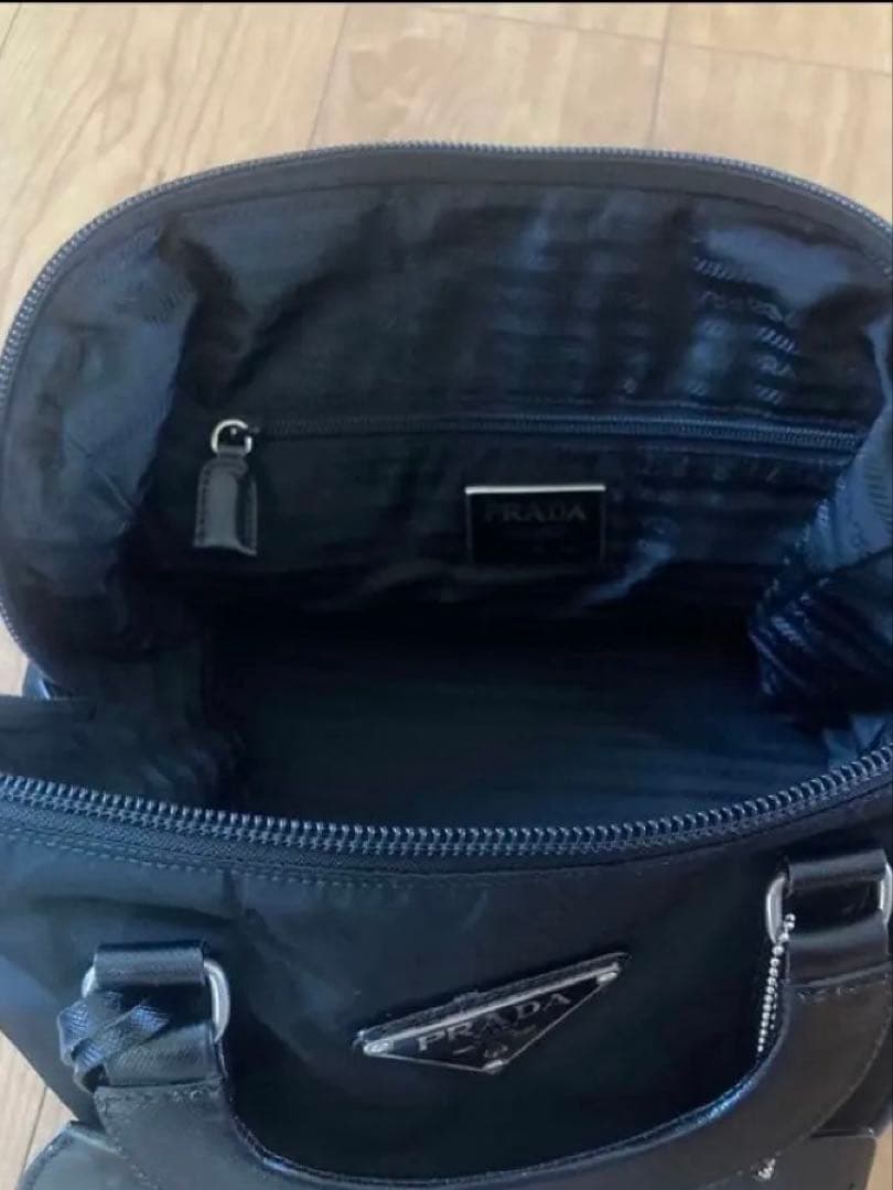 PRADA ブラック ハンドバッグ　ギャランティカード付