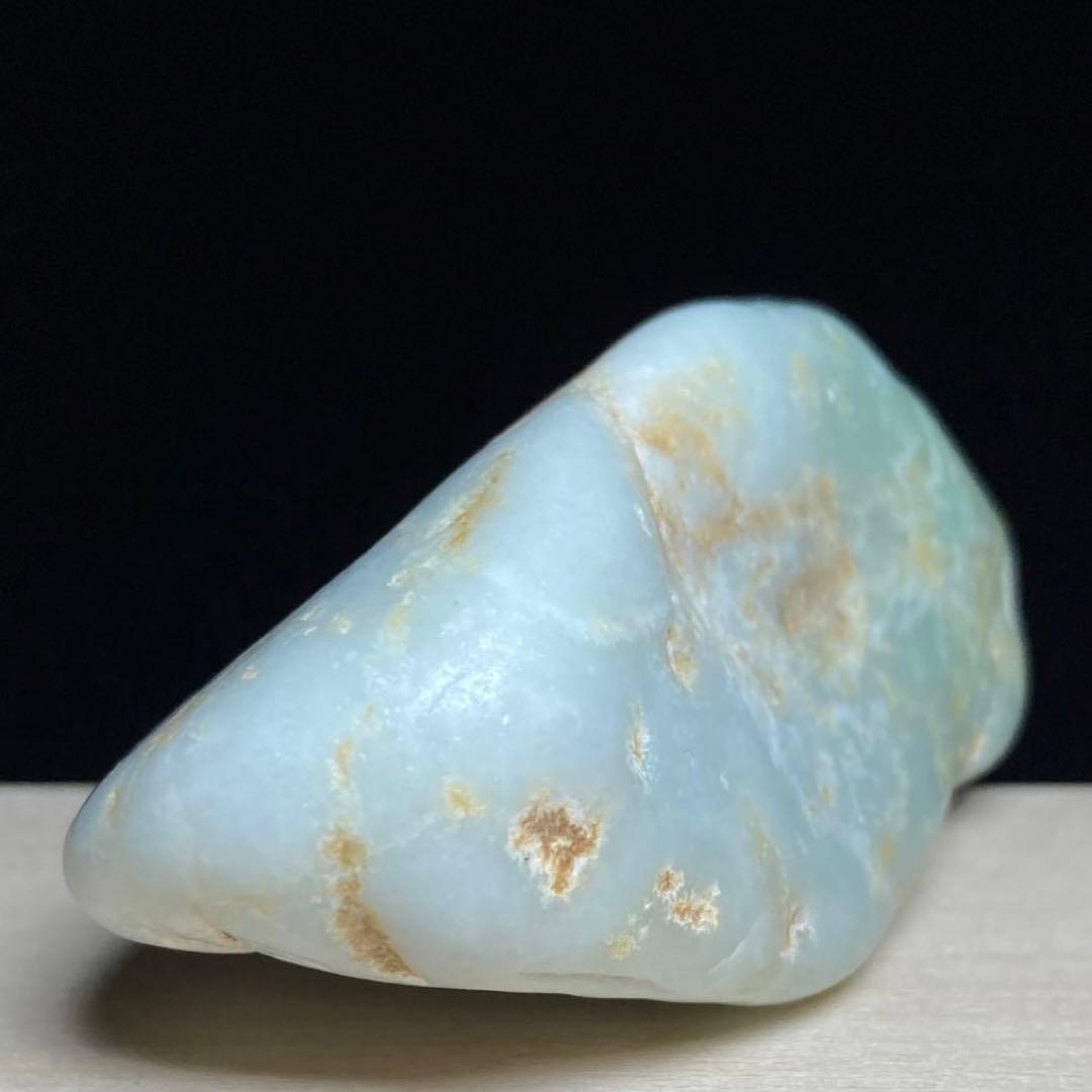 専用品　糸魚川翡翠　ロウカン質 翡翠　海石　海ヤケ×海ズレ　原石　138.6ｇ