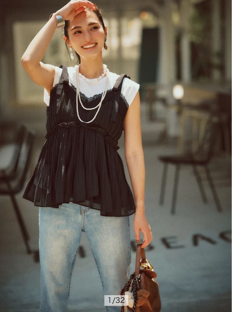 Apuweiser-riche レーストリムプリーツトップス