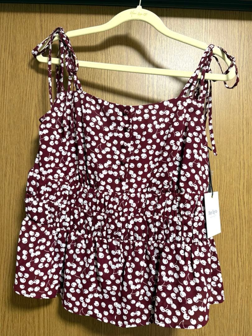 トップス Cherry Pattern Strap Top / Her lip to