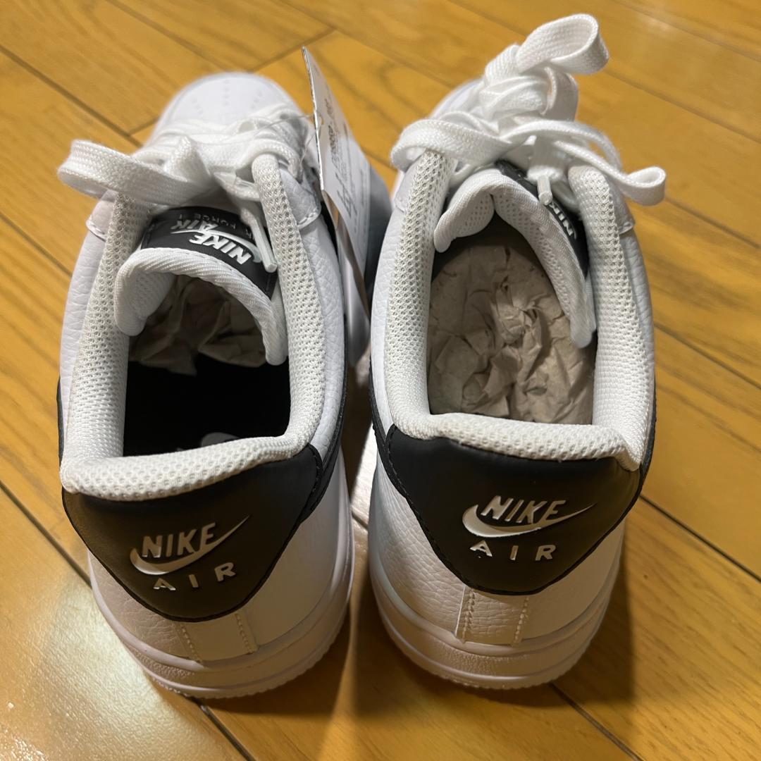 [新品] Nike Air Force 1 ホワイト/ブラック 23.5cm
