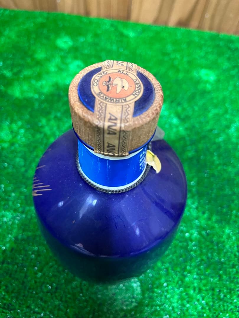 【買い物中毒】　陶器ボトル　サントリーウイスキー特級　SUNTORY