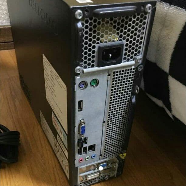 [値下げ可]I５Core搭載のデスクトップPC（光るマウス、キーボード付き）