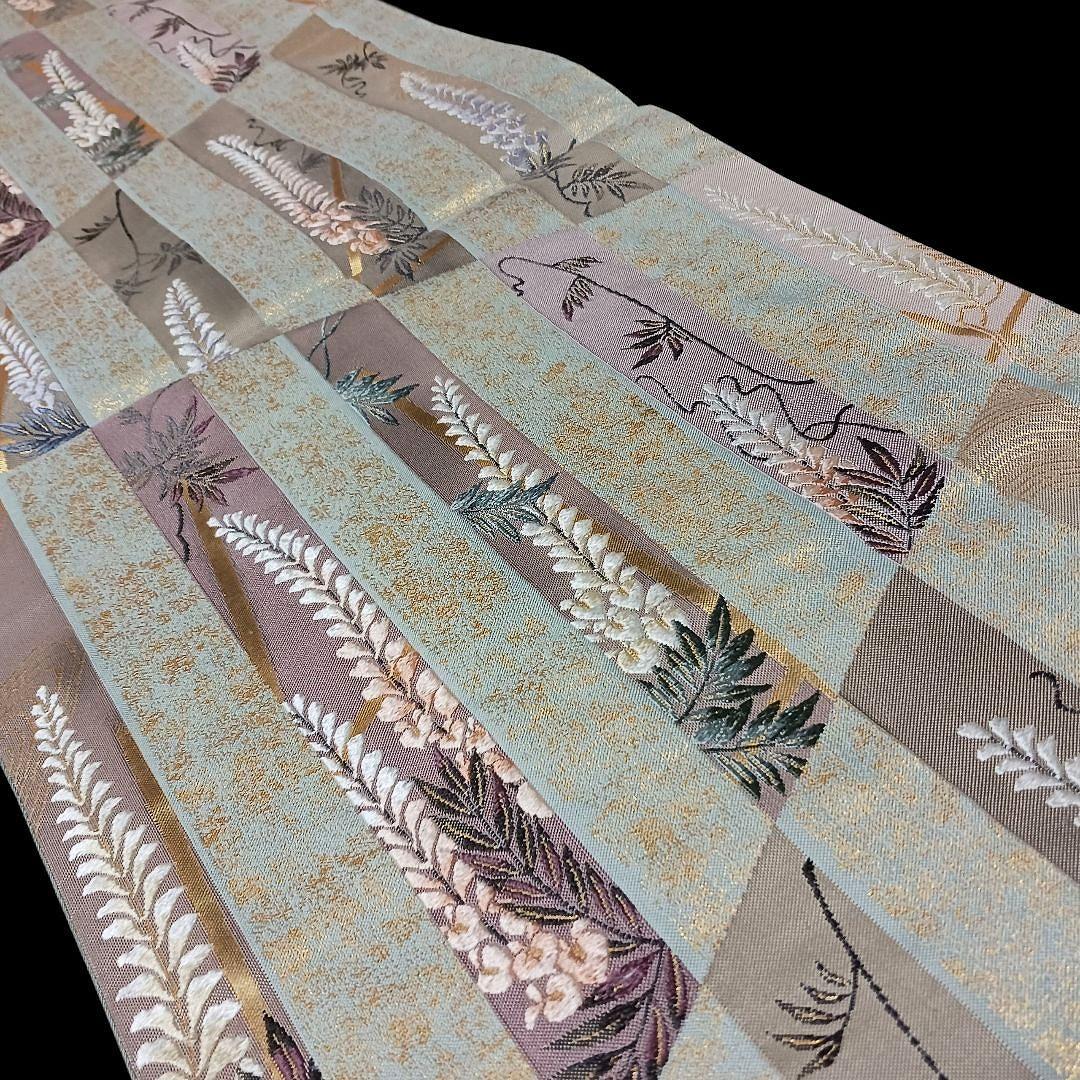 新品　礼装用袋帯　緑に金箔織　不死の“藤の花”　刺繍　金糸輝く優雅で美しい逸品