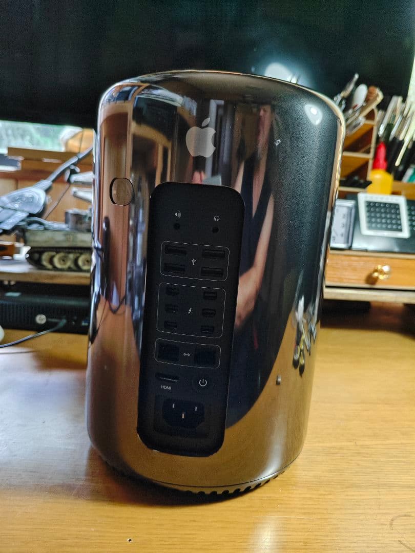 MacデビューにMac Pro 2013 12コア メモリ増設済　送料込み