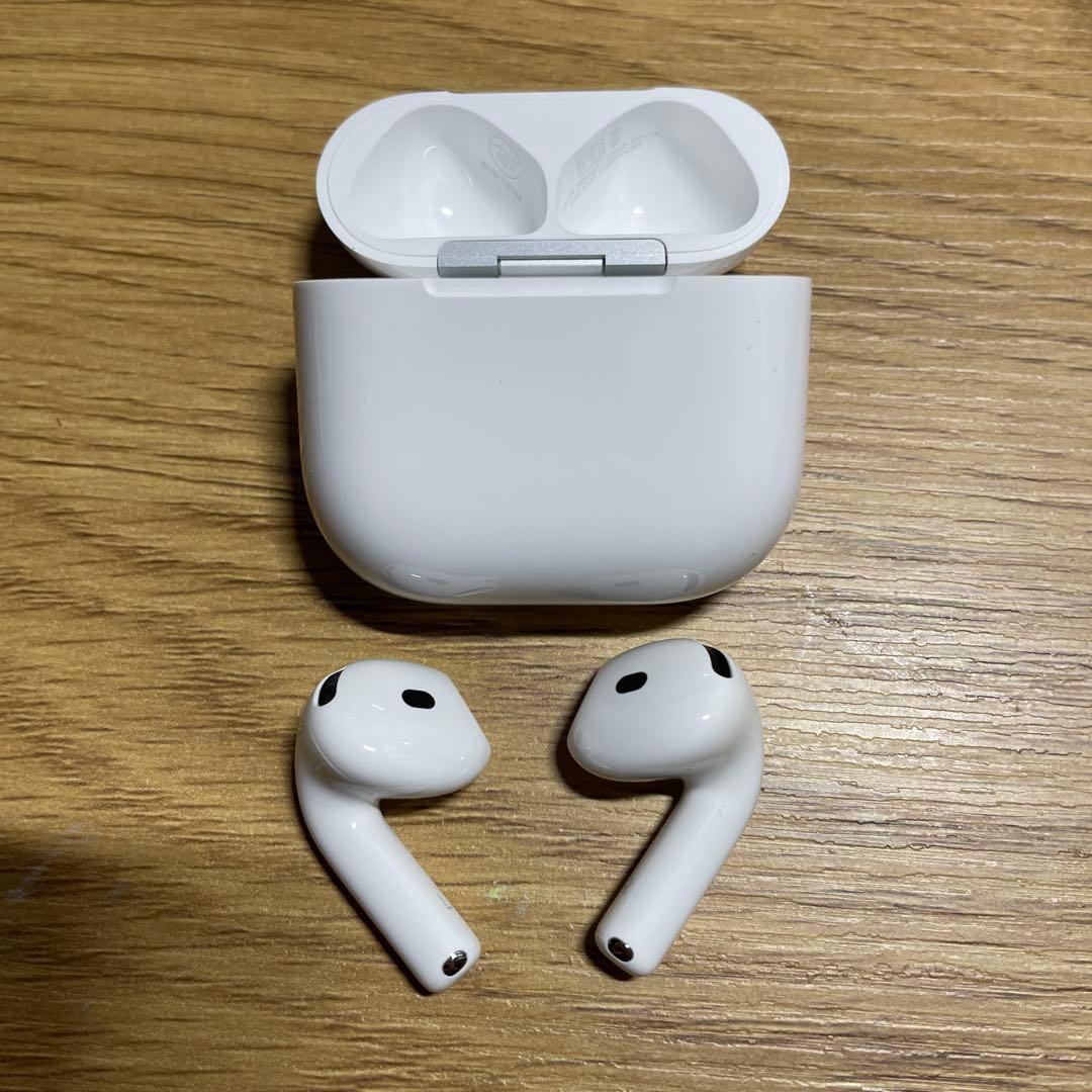 Apple Airpods 第4世代　ANC ノイズキャンセリング付き