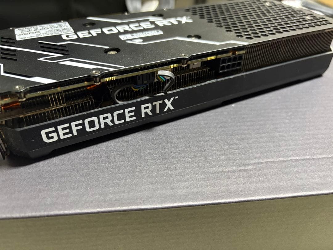 玄人志向グラボGG-RTX3060-E12GB/OC/DF