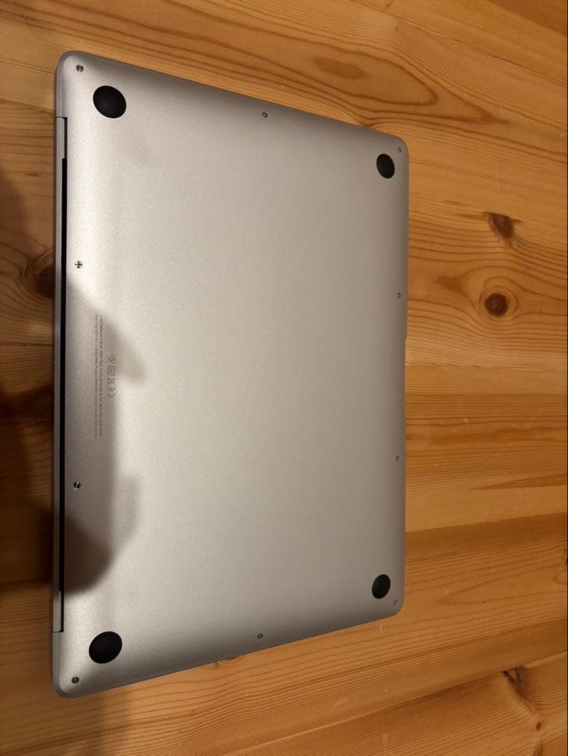 美品Apple MacBook Air 13.3インチ2020 256GB