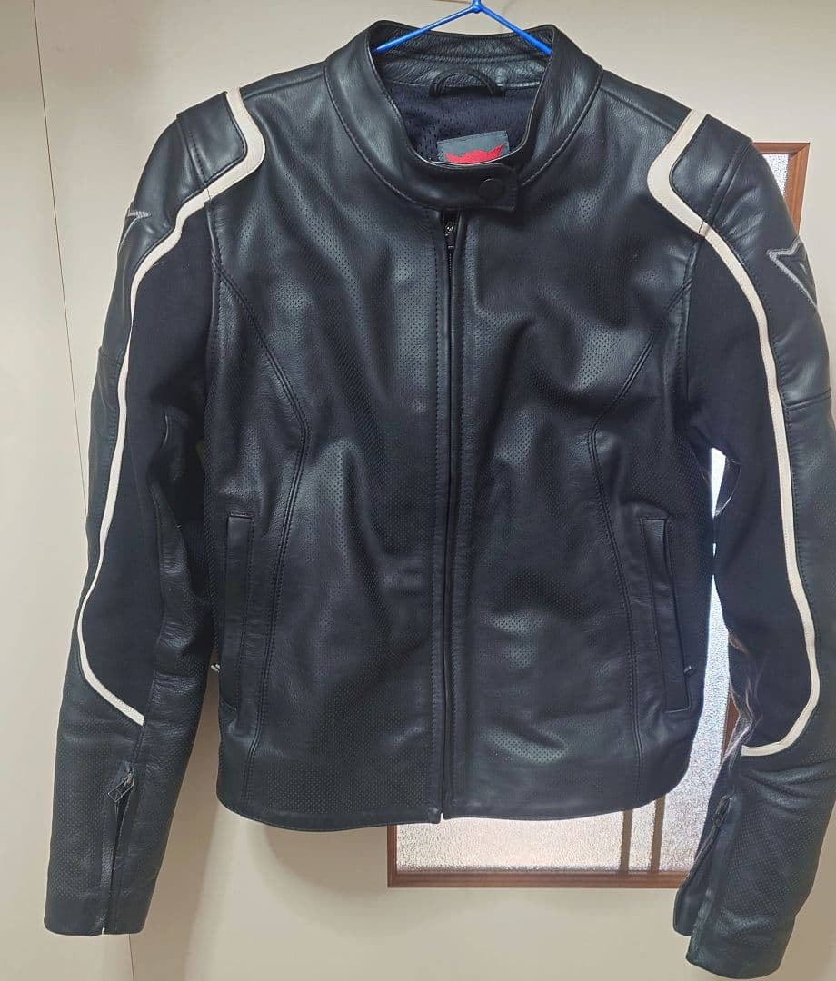 オ*ロ様 ２０日まで限定オークション　ダイネーゼ　パンチングレザージャケット　4