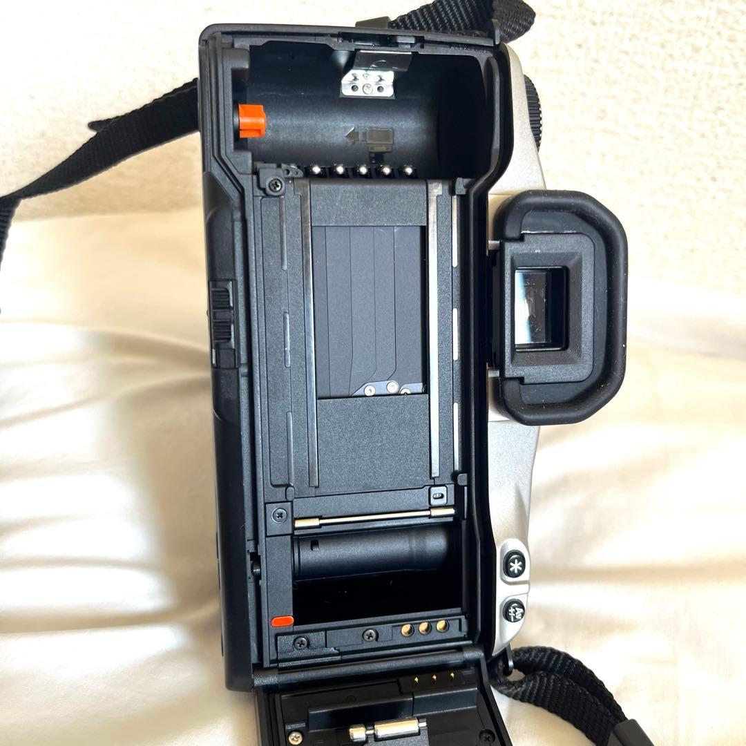 Canon EOS Kiss3 レンズ付　リモコン付　フイルムカメラ　バッグ