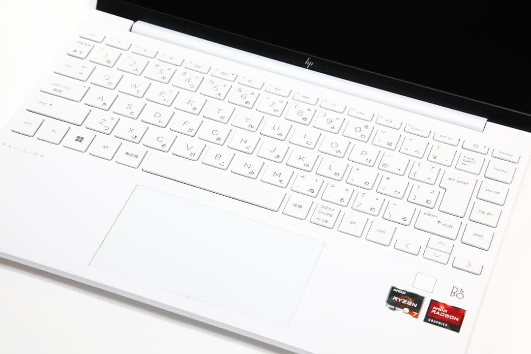 【超高性能／超軽量／訳あり特価】HP Pavilion Aero