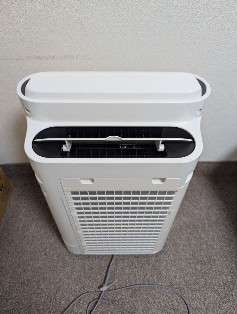 シャープ 加湿空気清浄機 KC-N50-W 2022年製