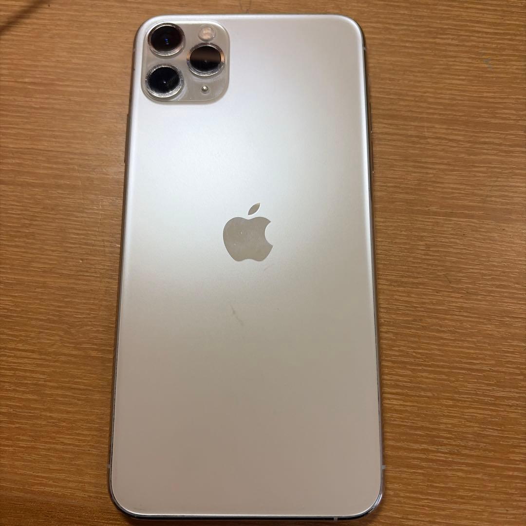 iPhone11 pro max （シルバー）