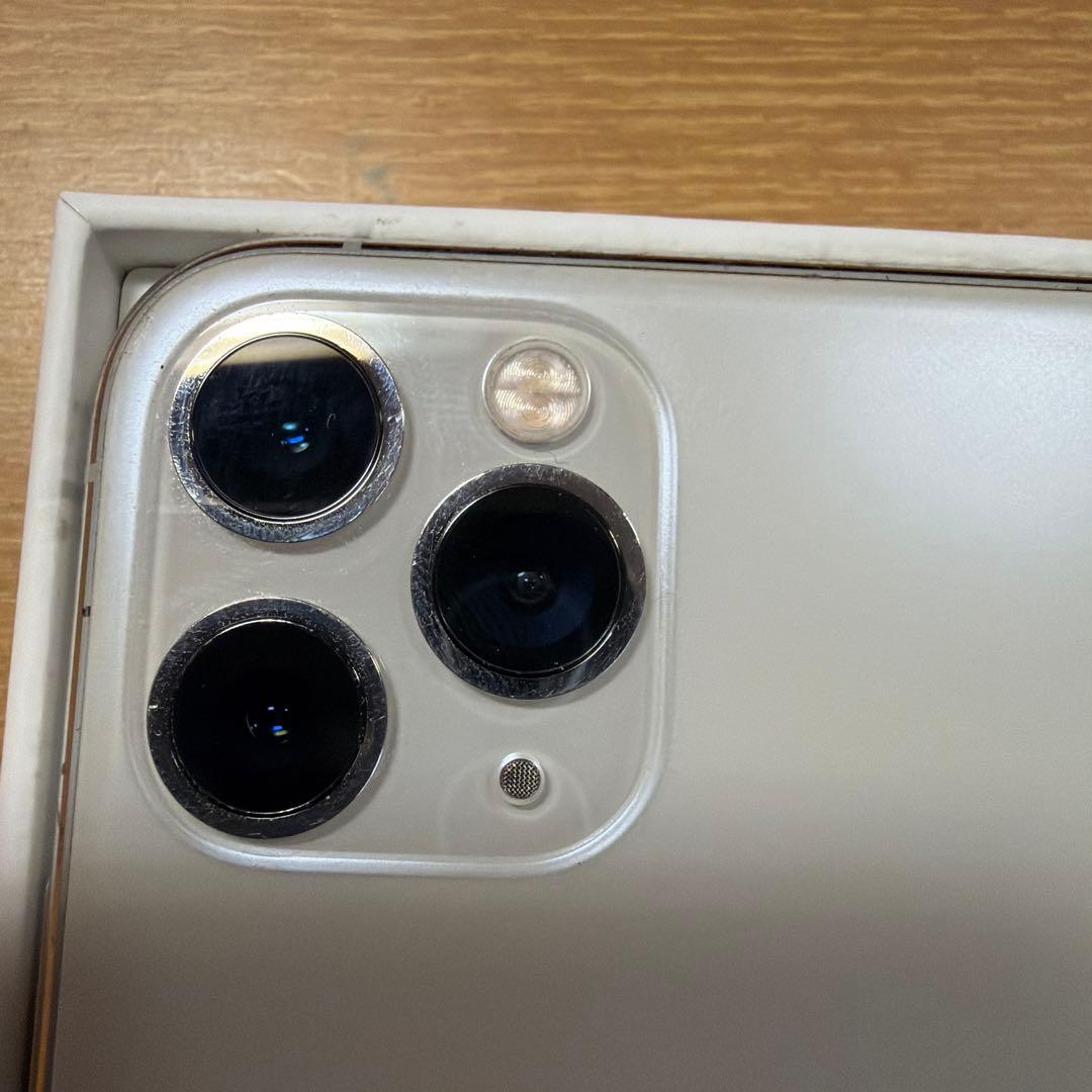 iPhone11 pro max （シルバー）