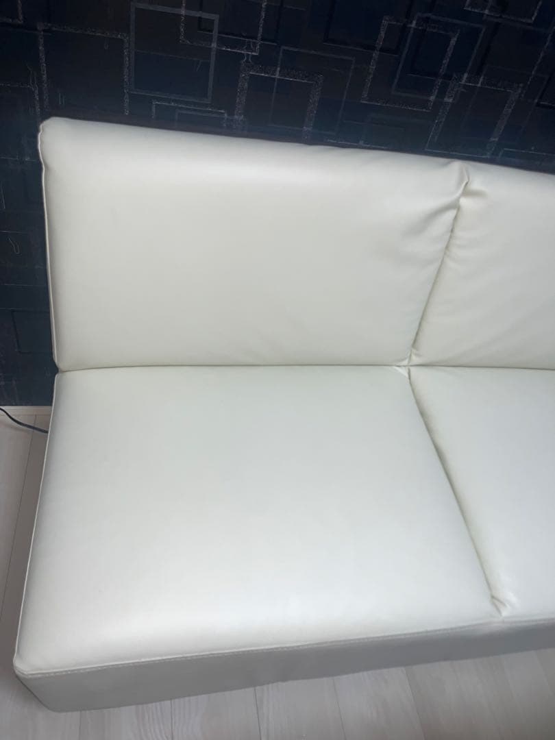 ニトリ　Ｌ字ソファ　ホワイト合成皮革製