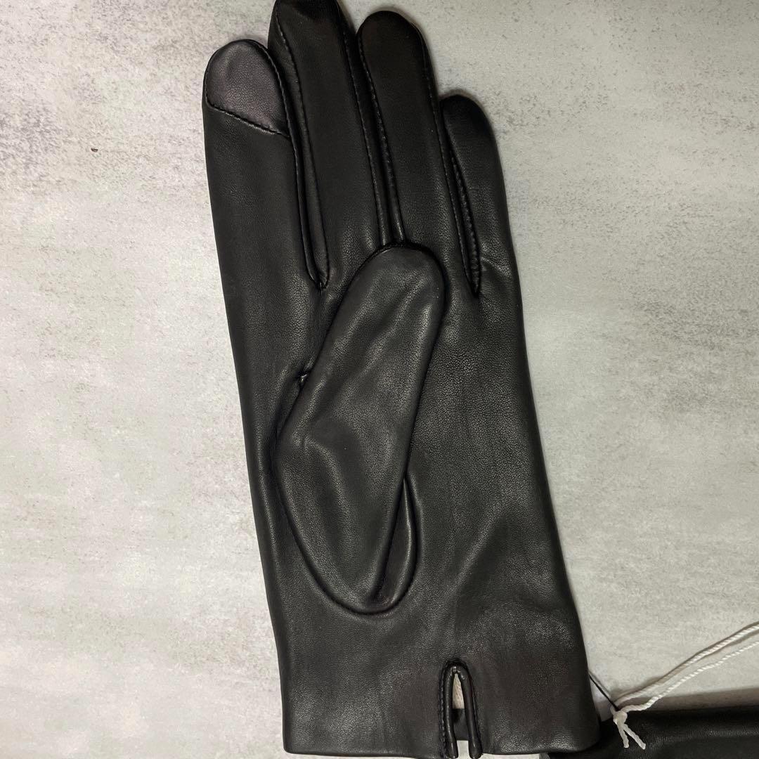 トリーバーチ　グローブ　ブラック　ゴールドロゴ　エレガント　レザー　新品