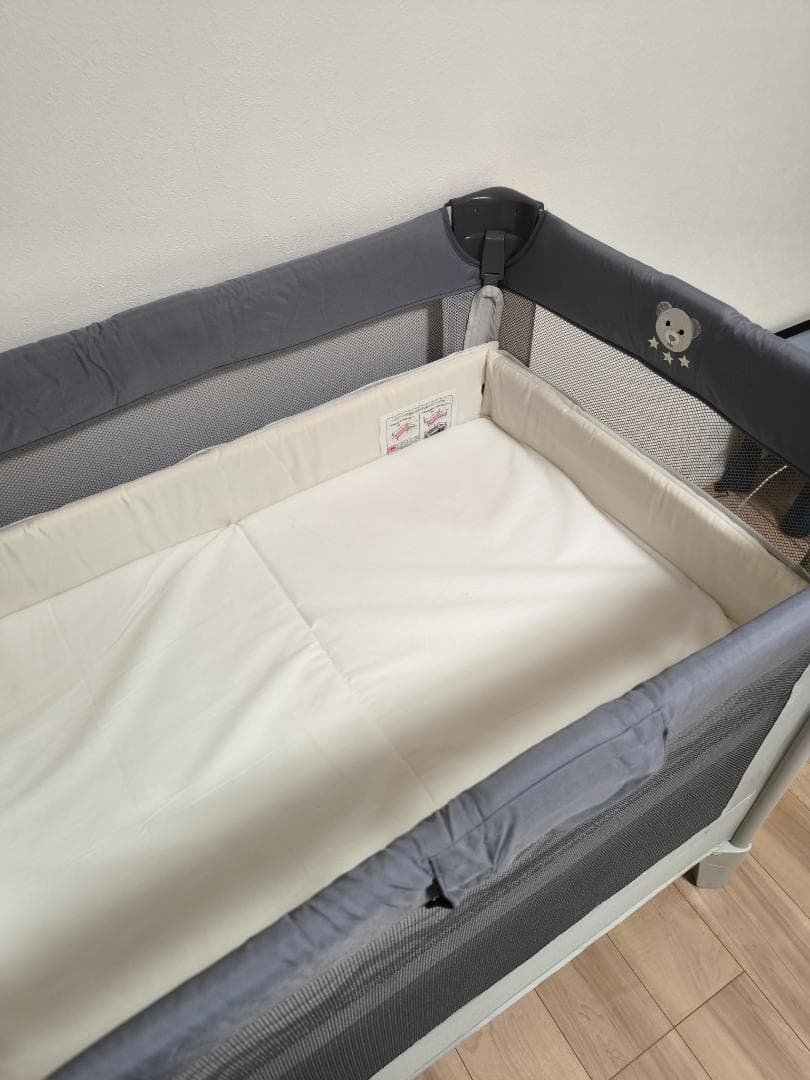 【美品】Aprica　ココネルエアーAB　グレーベア　ベビーベッドマット付き