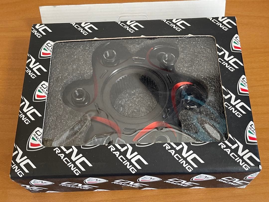 CNC RACING パニガーレV4 リアスプロケットフランジ