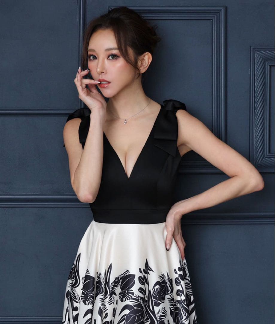 SETTAN ブラック×ベージュ・肩リボン・Aライン・フレア・ロングドレス