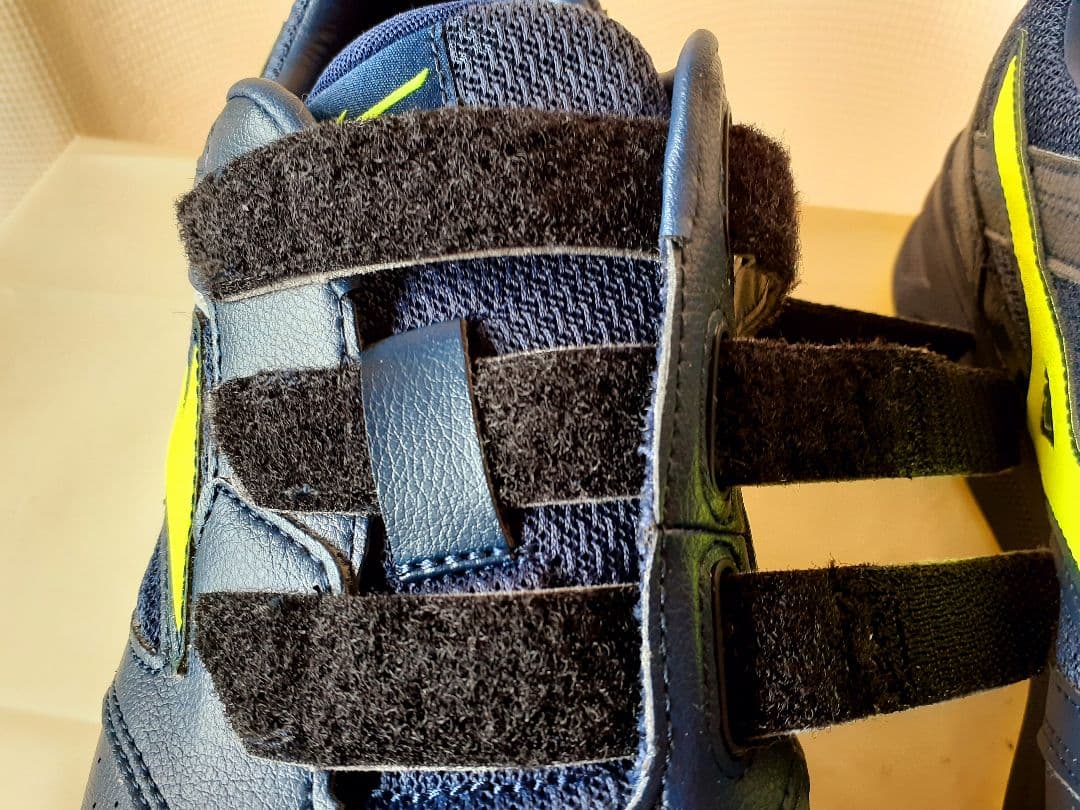 未使用タグ付き♪ ミズノ安全靴 ２６cmEEEネイビー×イエロー 人気カラー！