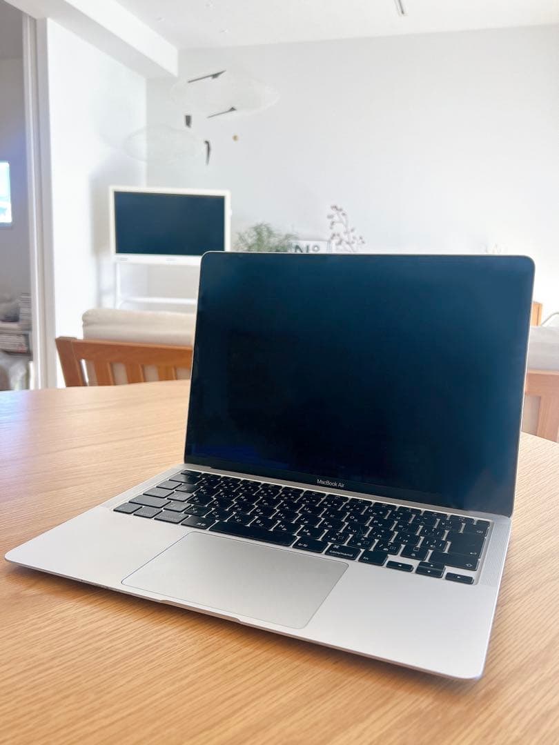 MacBook Air 2020 8GB/256GB シルバー