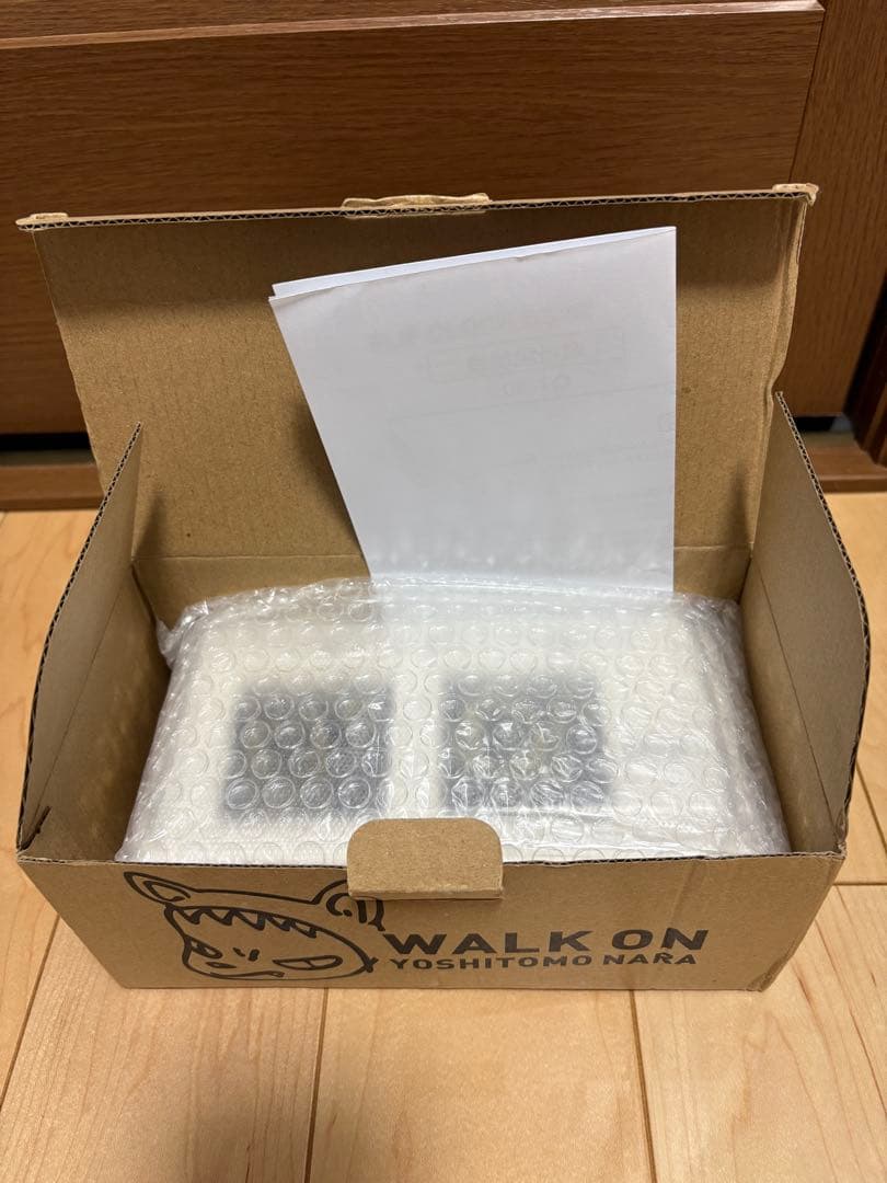 奈良美智　時計　パタパタクロック　WALK ON ホワイト　新品未使用