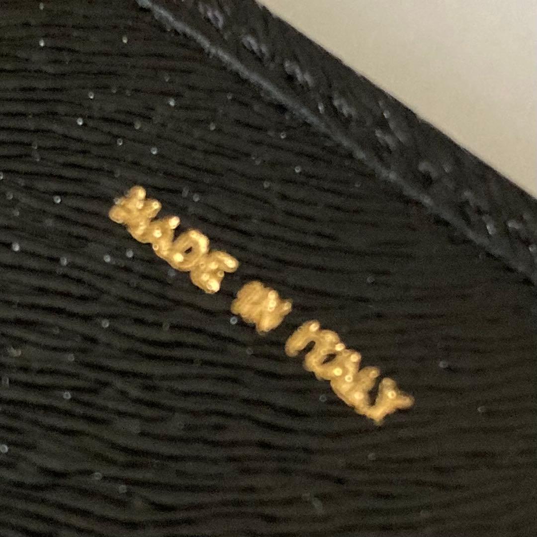 【未使用品 】FENDI フェンディ 二つ折り 長財布 黒 レザー 本革 刷毛目