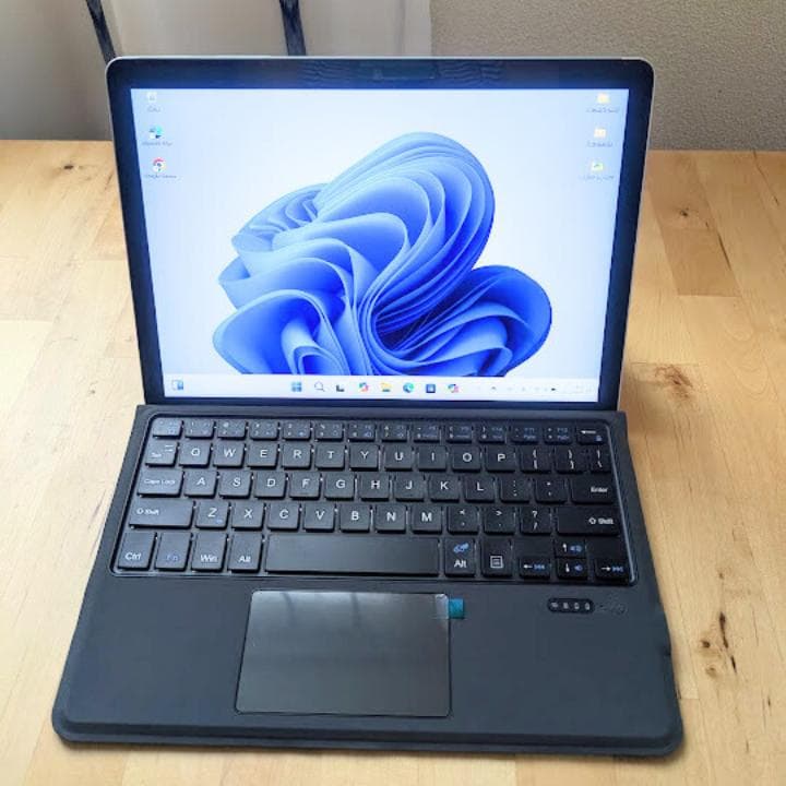 Surface Go3 4GB eMMC64GB 軽量 カバーキーボード付