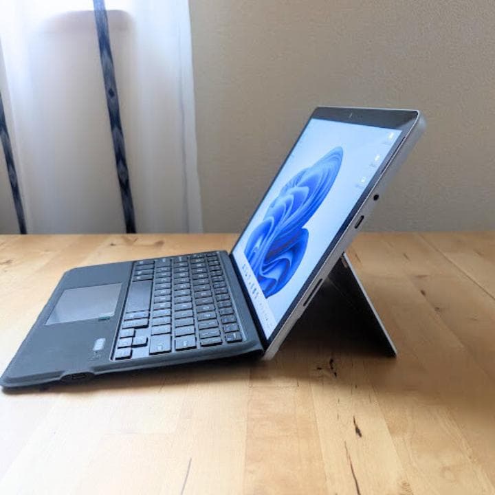 Surface Go3 4GB eMMC64GB 軽量 カバーキーボード付