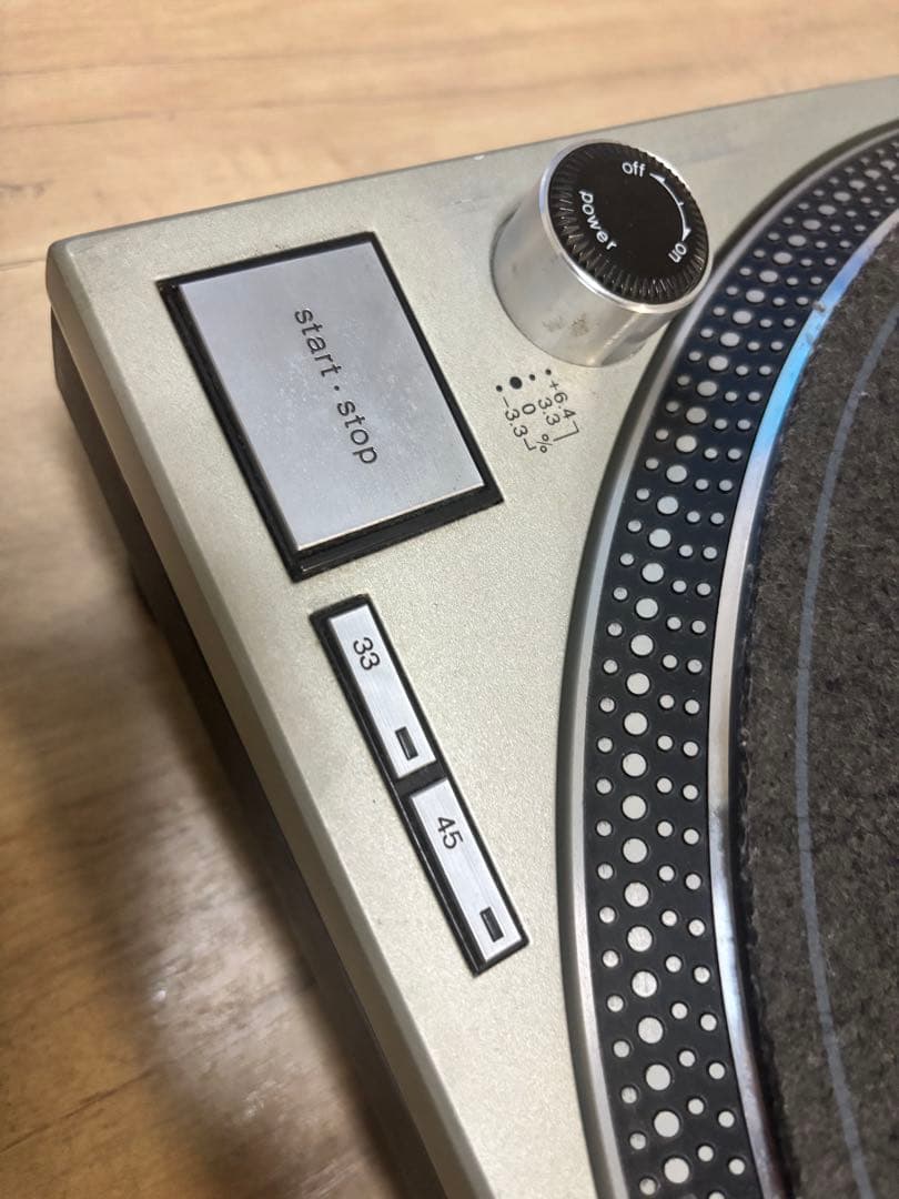 Technics テクニックス　SL-1200MK5