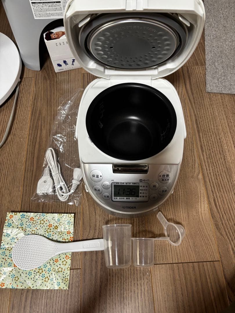 タイガー IH炊飯ジャー JPF-A550 3合炊き