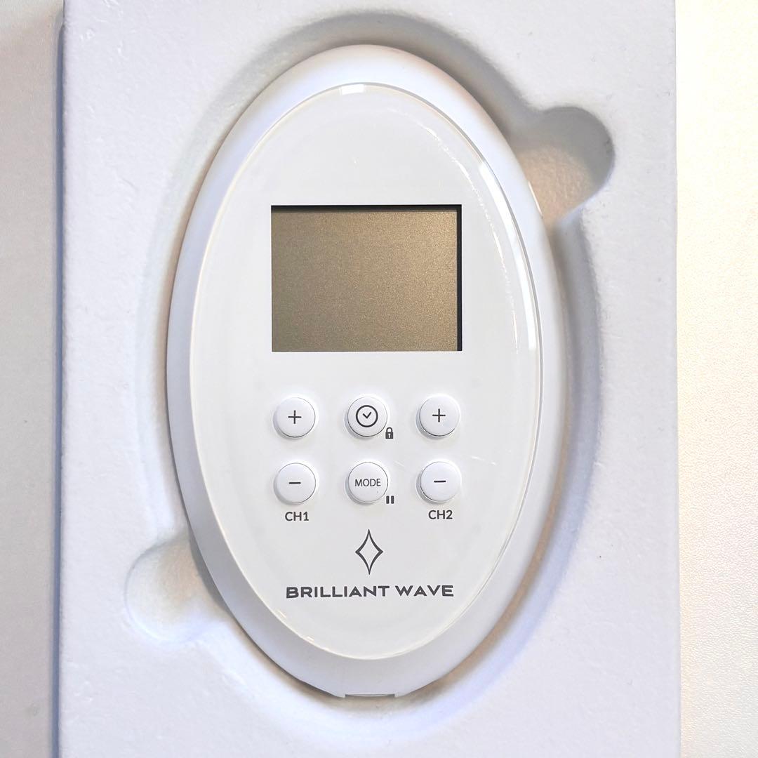 美品★ブリリアントウェーブBRILLIANT WAVE本体+新品未開封パッド8枚