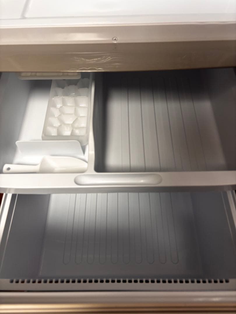 送料無料 SHARP 冷蔵庫 SJ-W354H-S 2021年製 両開き